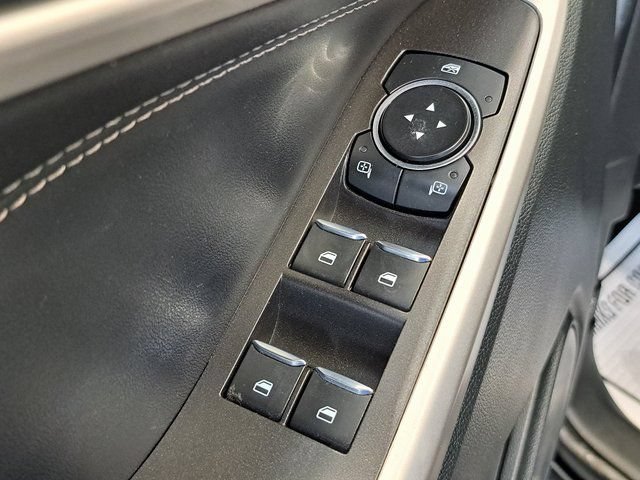 Used 2023 Ford Explorer XLT AWD/4WD image 22
