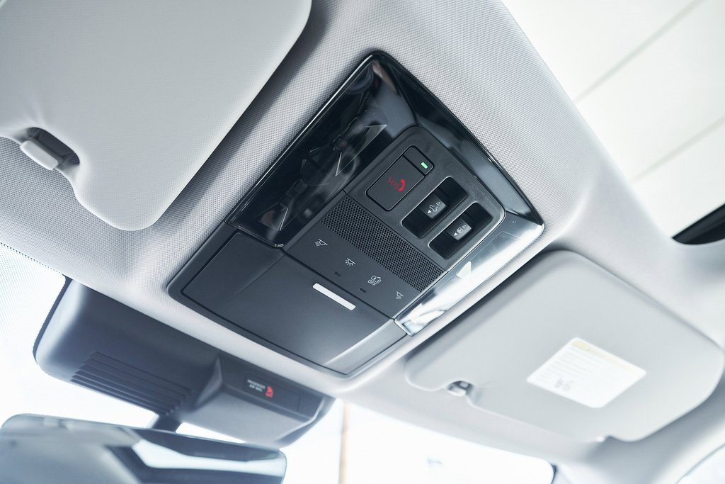 New 2025 Mitsubishi Outlander SE image 54