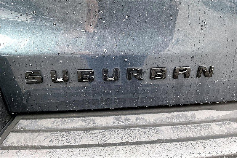 Used 2019 Chevrolet Suburban Premier w/ RST 6.2L Performance Edition RWD image 53