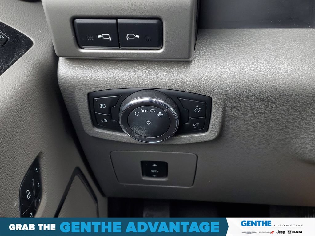 Used 2017 Ford F150 Lariat w/ Equipment Group 502A Luxury AWD/4WD image 13