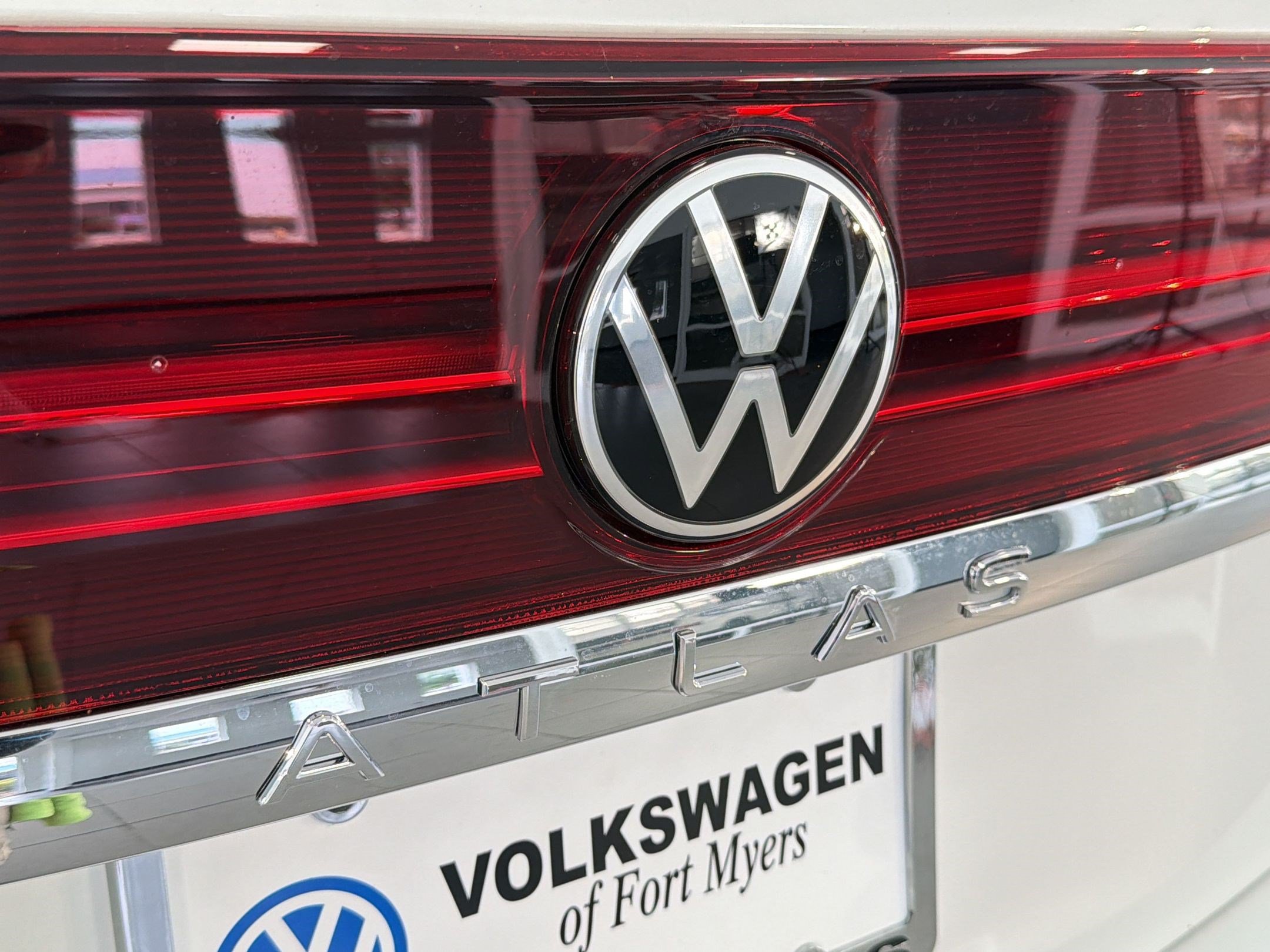 New 2026 Volkswagen Atlas SE FWD image 36