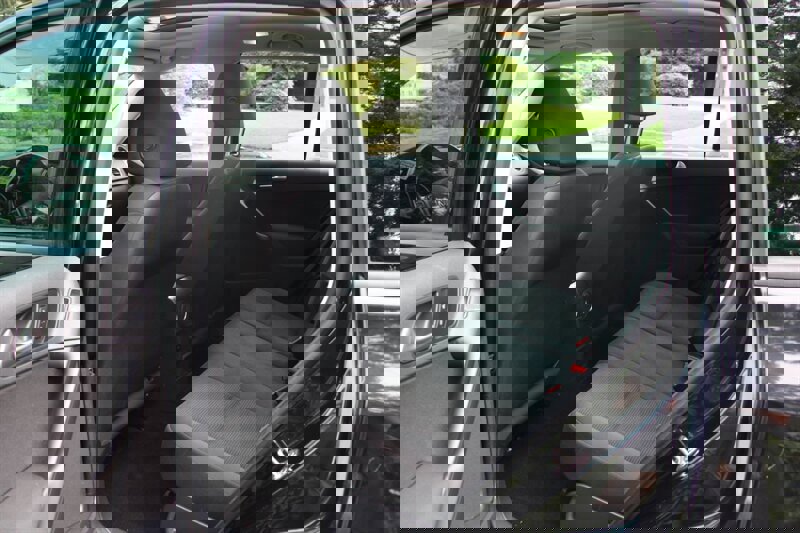 Used 2013 Volkswagen Tiguan S image 15