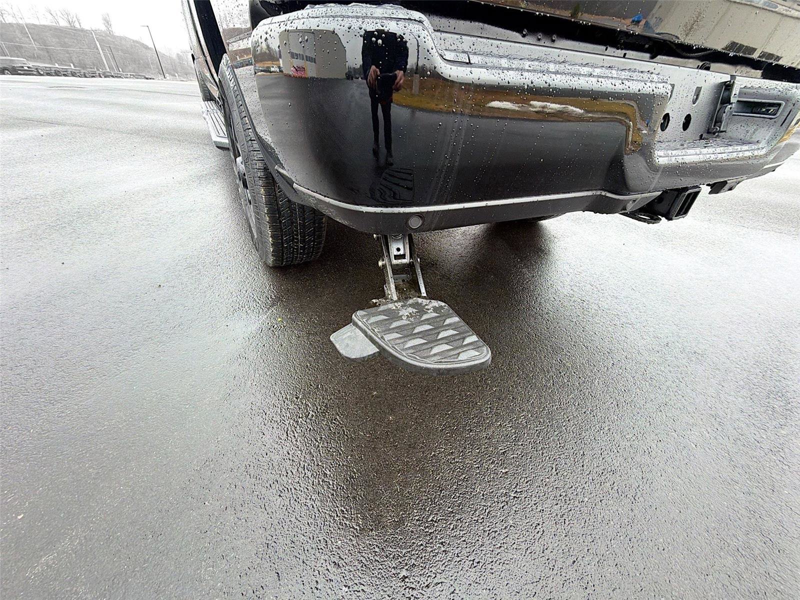 New 2026 RAM 3500 Laramie w/ Towing Technology Group image 36