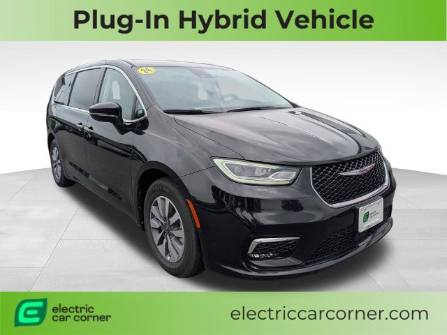 Used 2024 Chrysler Pacifica Limited