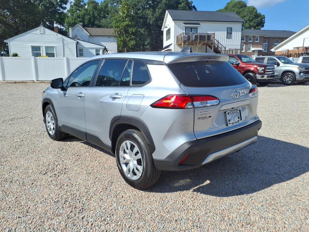 Used 2022 Toyota Corolla Cross L FWD image 5
