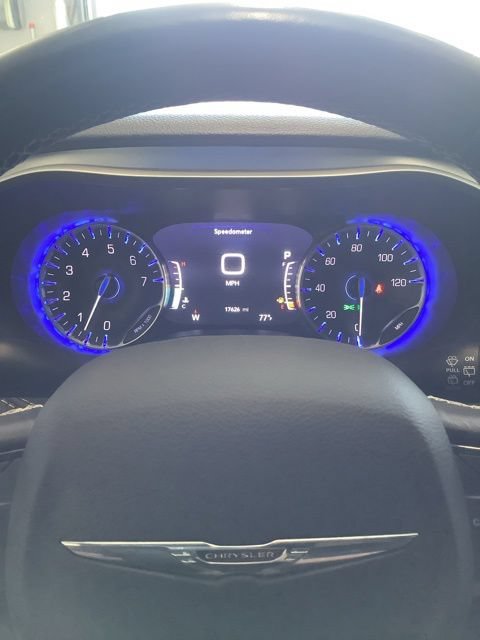 Certified 2021 Chrysler Pacifica Touring-L w/ S Appearance Package AWD/4WD image 9
