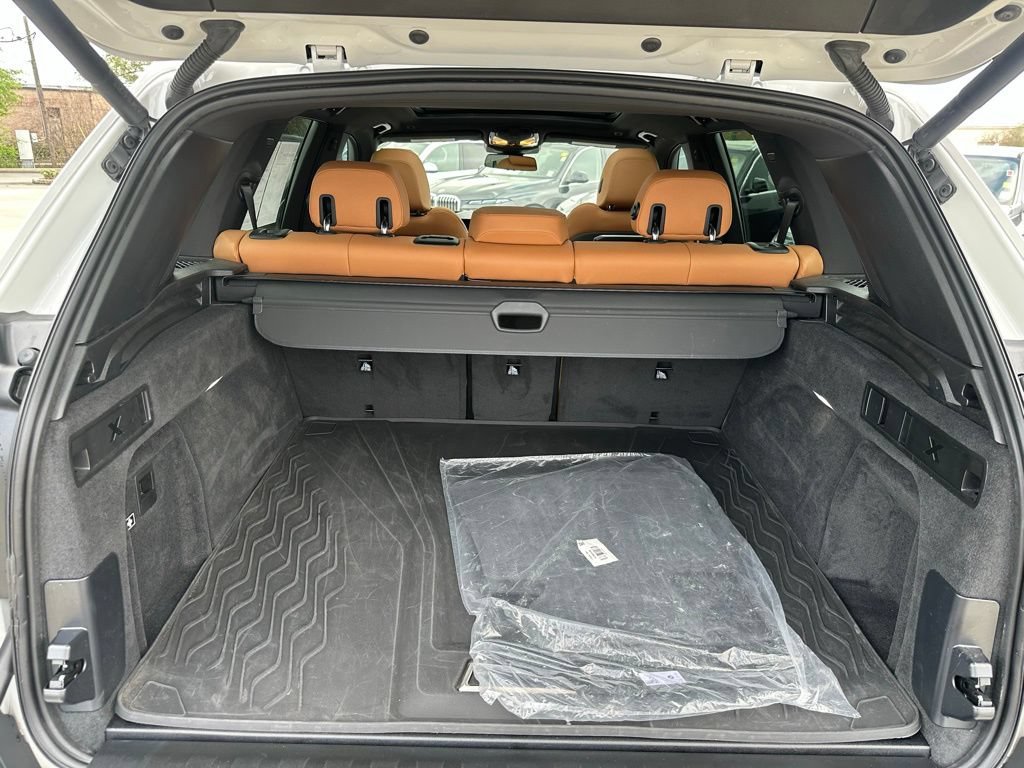 Certified 2025 BMW X5 xDrive40i w/ M Sport Package image 27