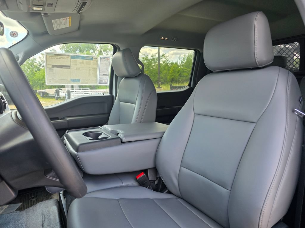New 2026 Ford F550 4x4 Crew Cab image 24