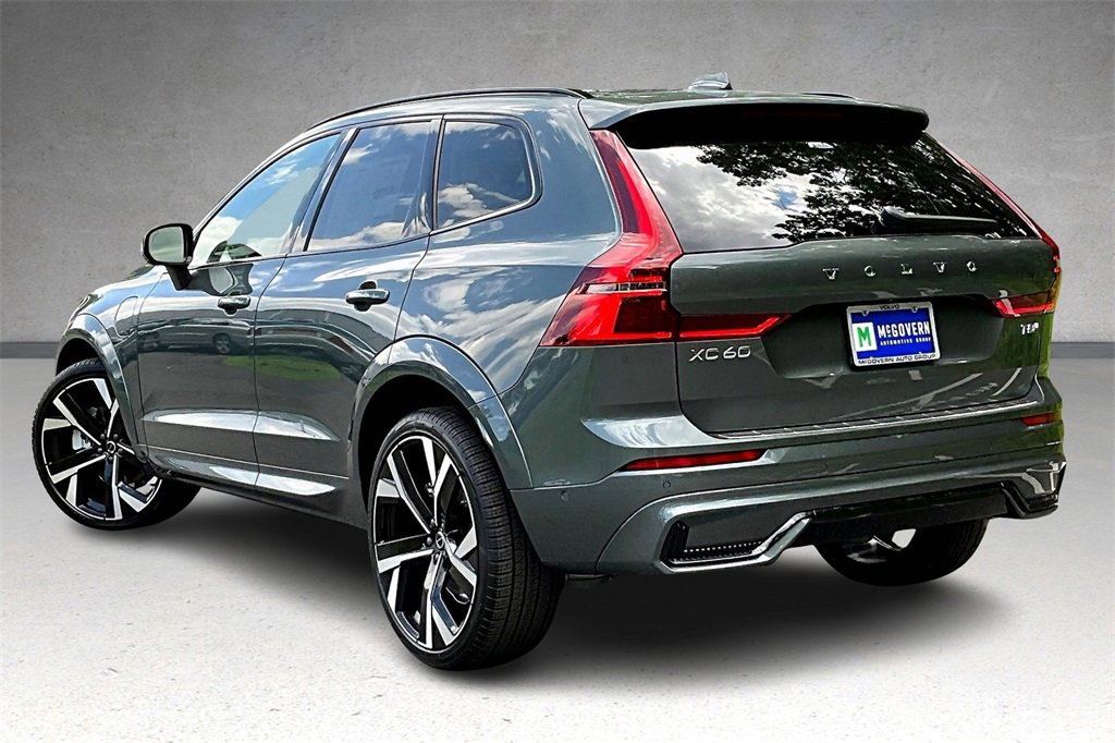 New 2026 Volvo XC60 T8 Ultra image 3