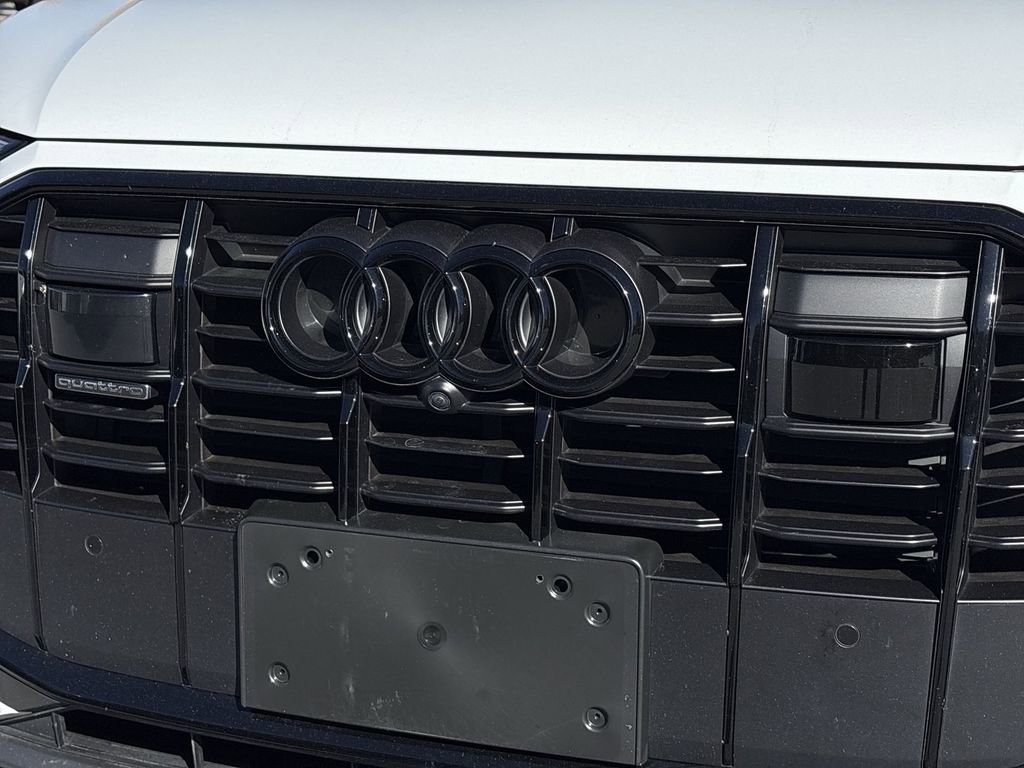 Used 2023 Audi Q7 3.0T Prestige image 33
