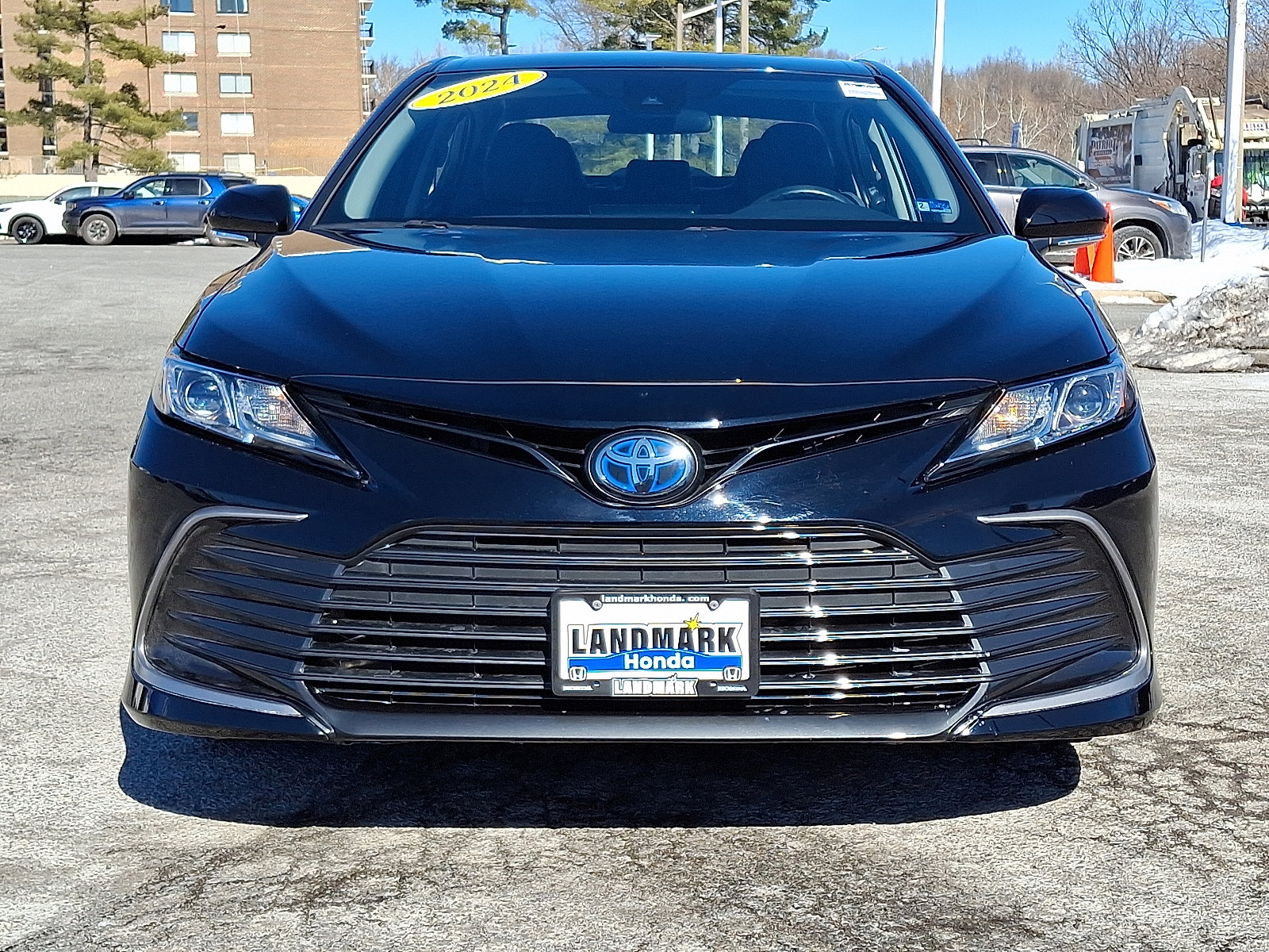 Used 2024 Toyota Camry LE image 2