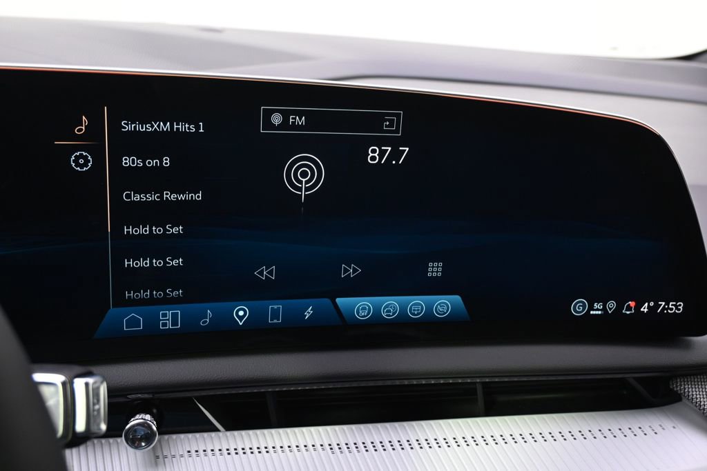 New 2026 Cadillac Optiq Luxury 1 image 26