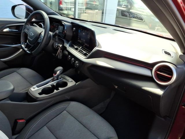 Certified 2024 Chevrolet Trax RS w/ Driver Confidence Package image 23