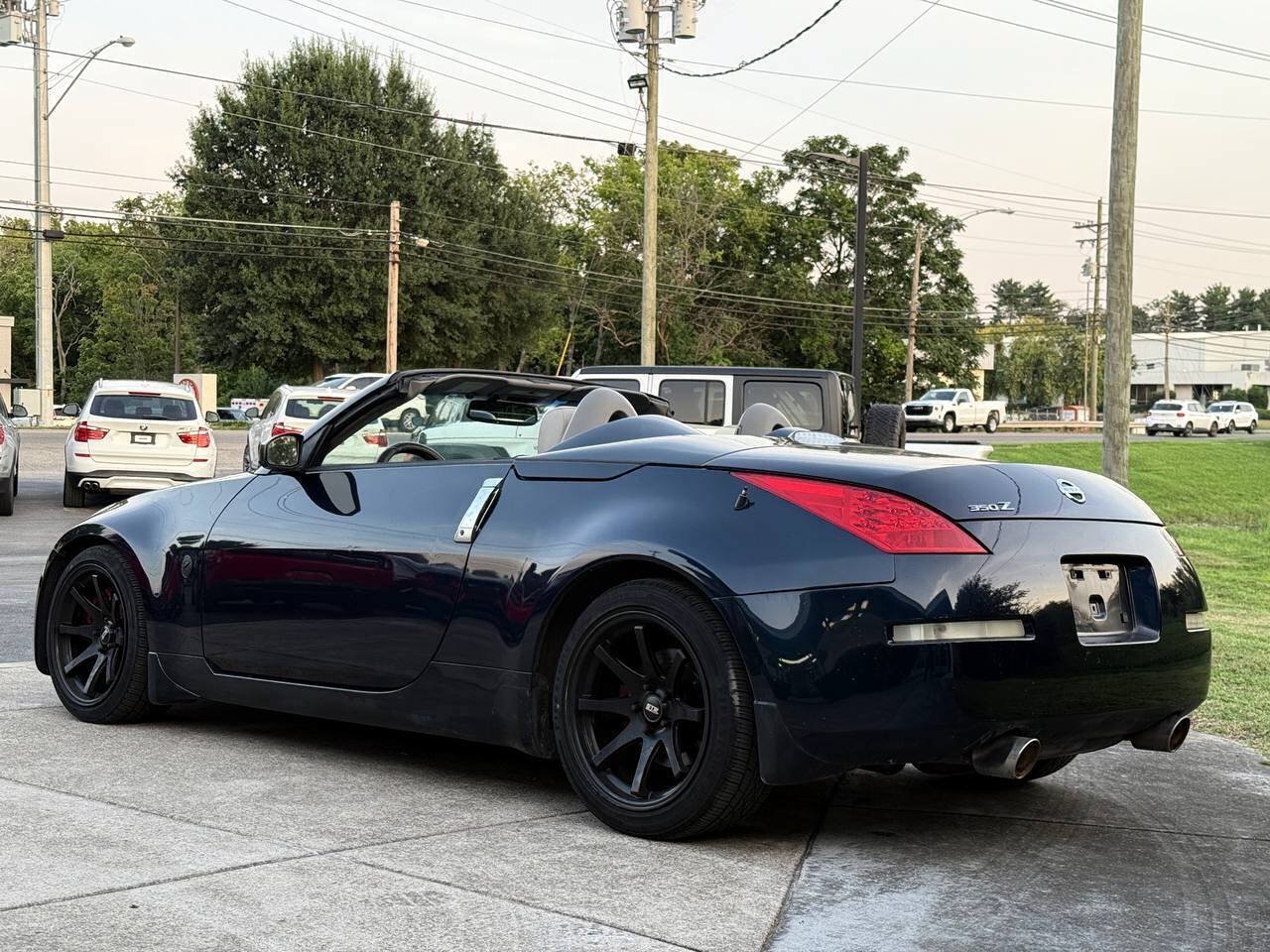 Used 2007 Nissan 350Z Touring RWD image 6