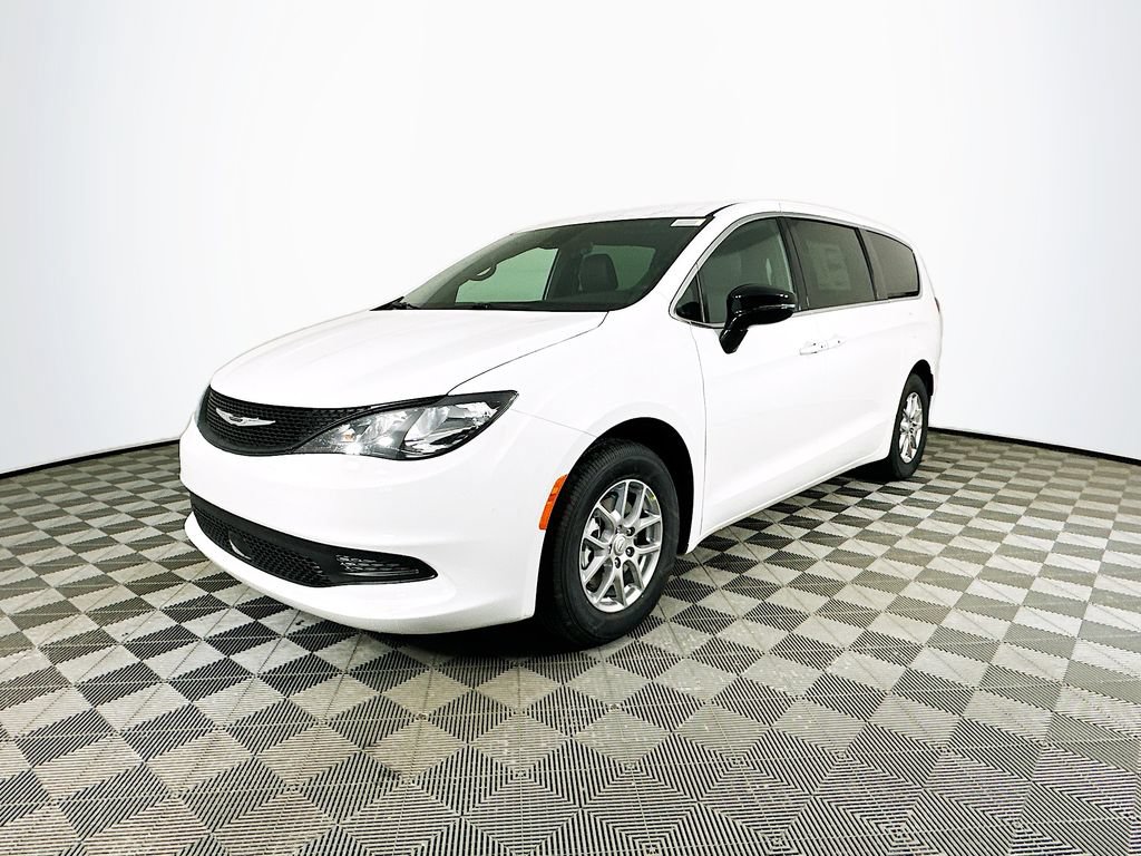 New 2026 Chrysler Voyager LX FWD image 4