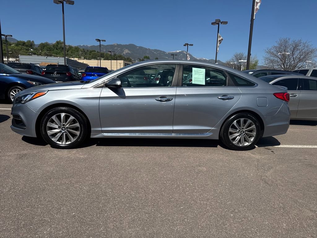Used 2016 Hyundai Sonata Sport w/ Option Group 1V FWD image 14