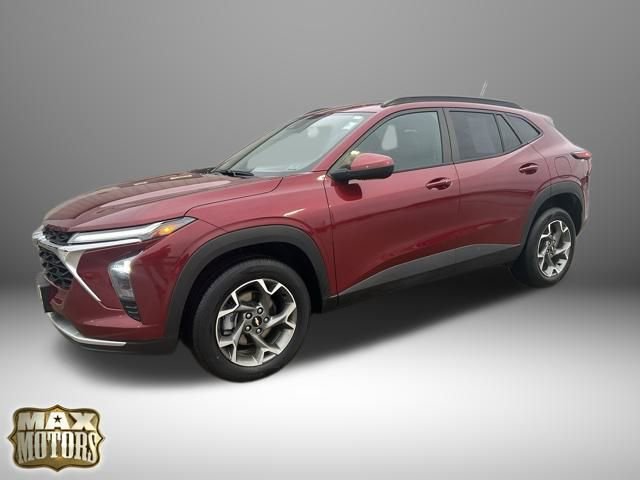 Used 2025 Chevrolet Trax LT w/ LT Convenience Package image 3