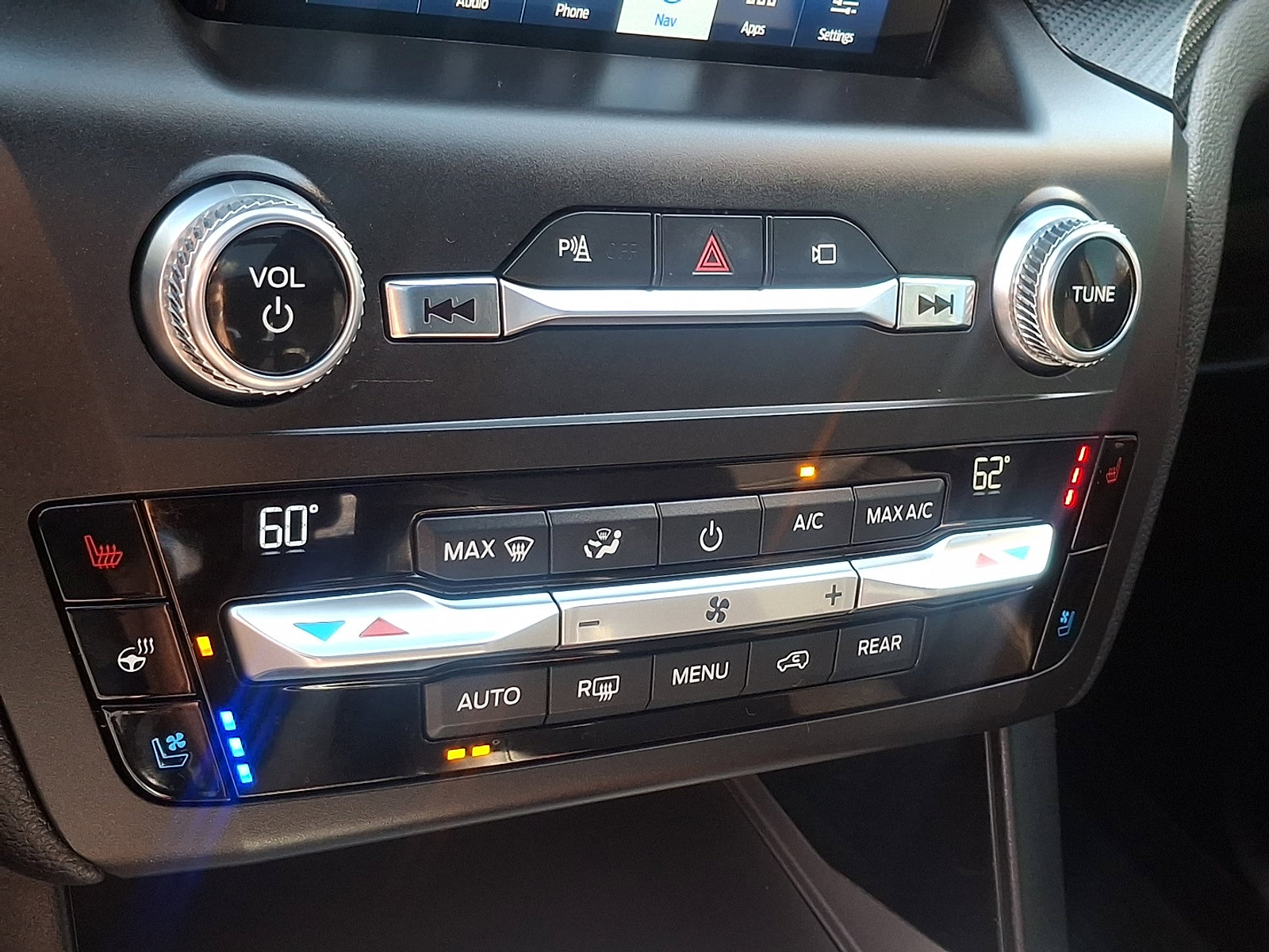 Used 2020 Ford Explorer ST w/ Premium Technology Package AWD/4WD image 17