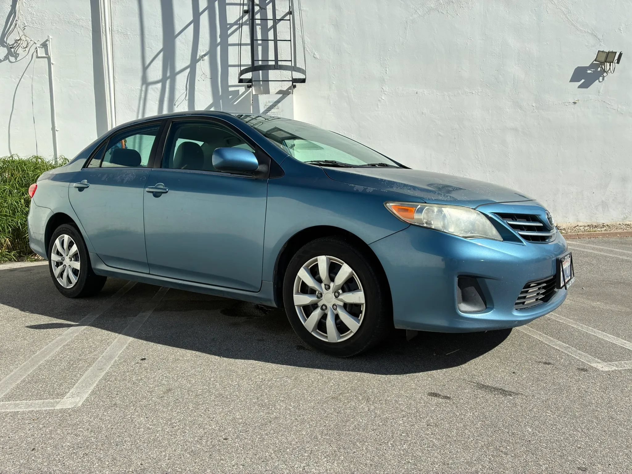 Used 2013 Toyota Corolla LE FWD image 5