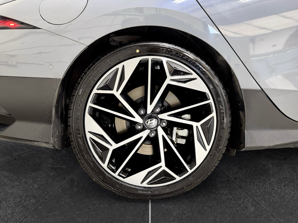 Used 2023 Hyundai Ioniq 6 Limited AWD/4WD image 34