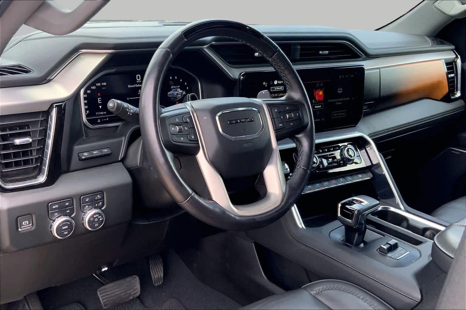 Used 2022 GMC Sierra 1500 Denali w/ Technology Package AWD/4WD image 17