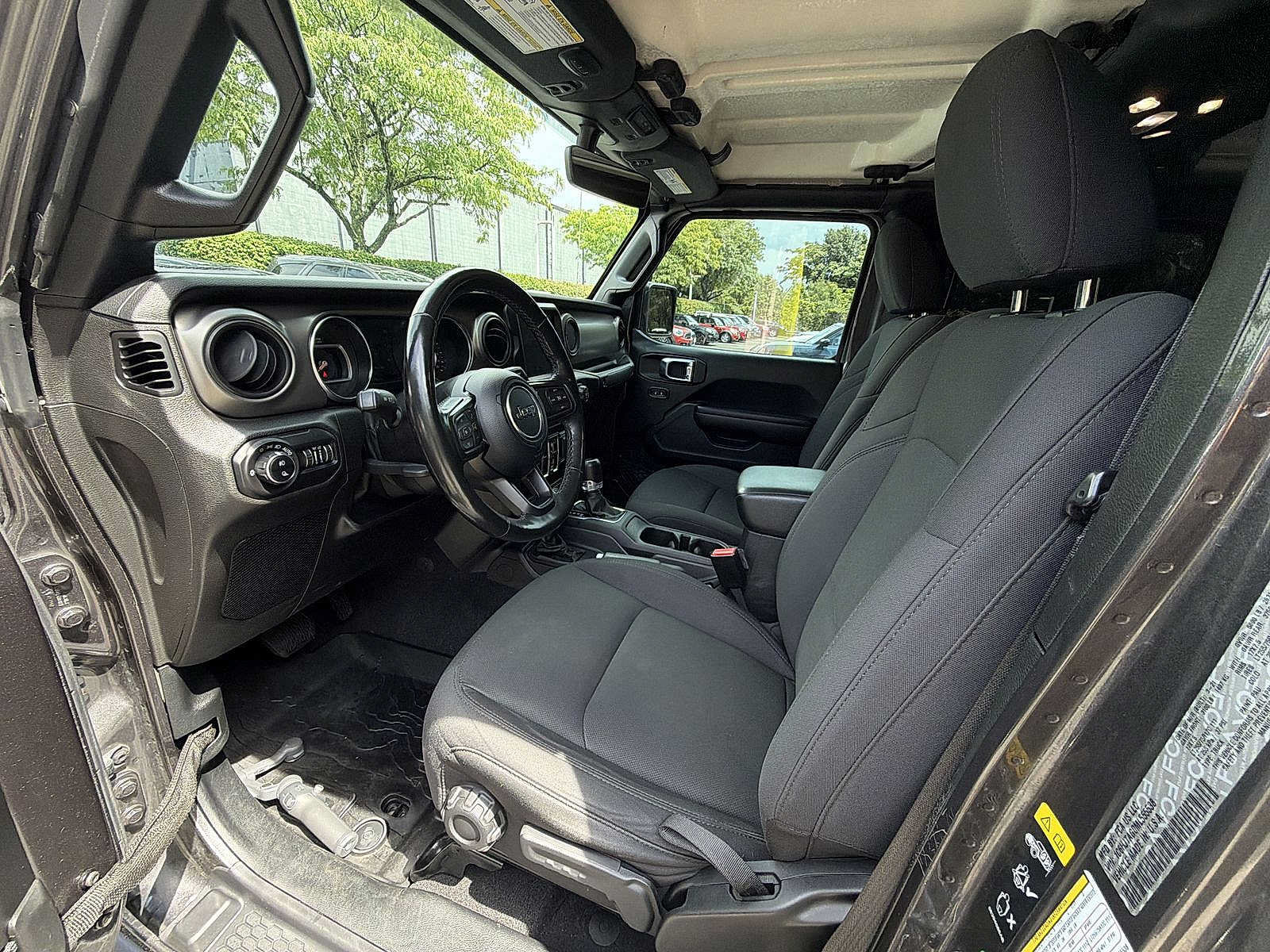 Used 2021 Jeep Gladiator Sport AWD/4WD image 10
