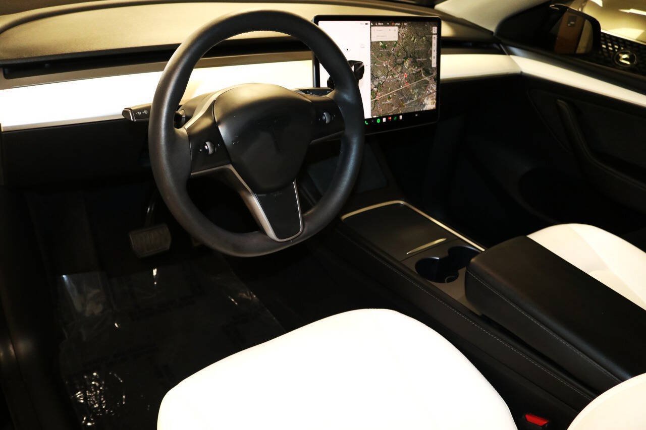Used 2023 Tesla Model Y Long Range AWD/4WD image 65