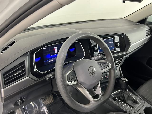 Used 2022 Volkswagen Jetta S image 19