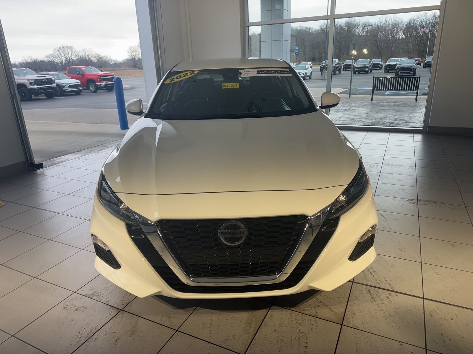 Used 2022 Nissan Altima 2.5 S image 2