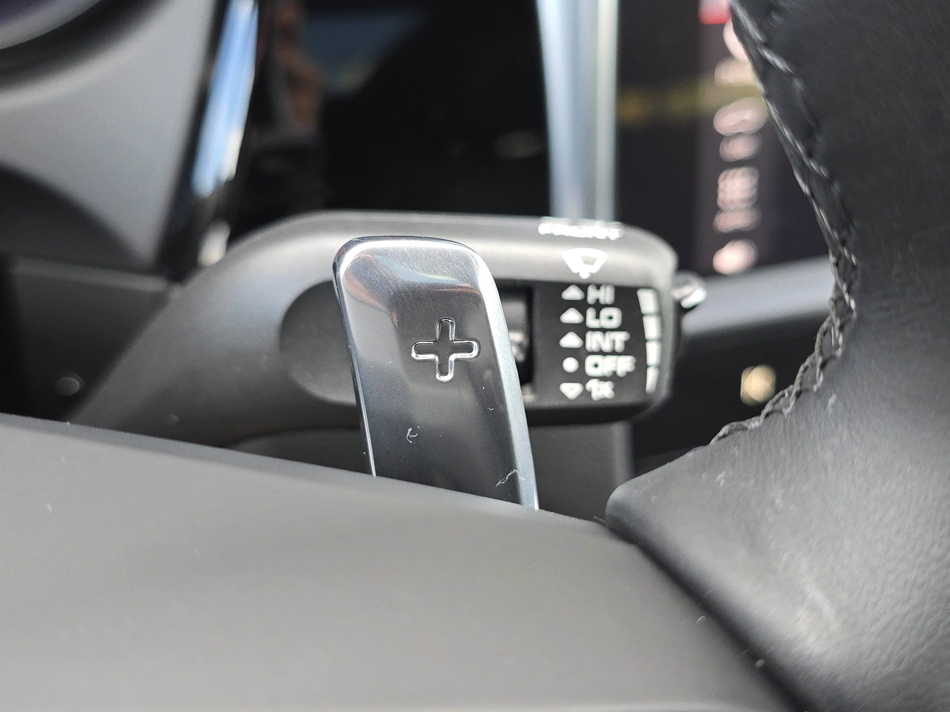 Certified 2025 Porsche Macan image 29