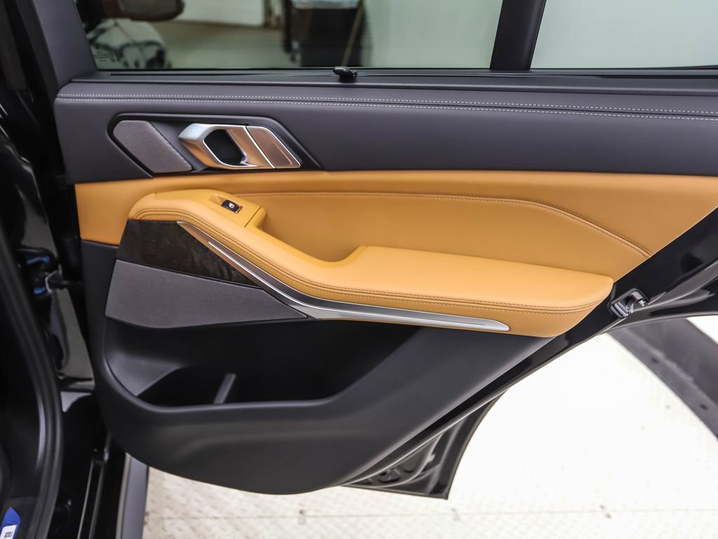 New 2026 BMW X5 xDrive40i w/ M Sport Package image 24
