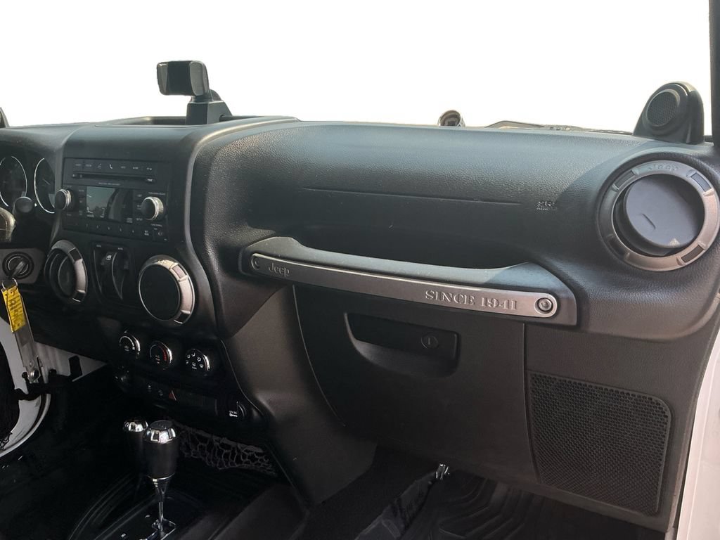 Used 2014 Jeep Wrangler Sport w/ Quick Order Package 24S AWD/4WD image 19
