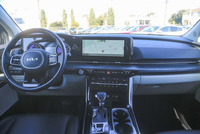 Certified 2024 Kia Carnival EX image 12