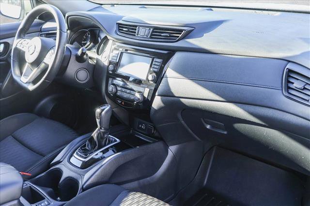 Used 2019 Nissan Rogue SV image 28