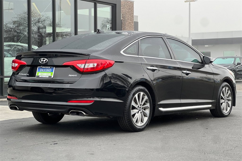 Used 2016 Hyundai Sonata Sport w/ Option Group 1V image 6