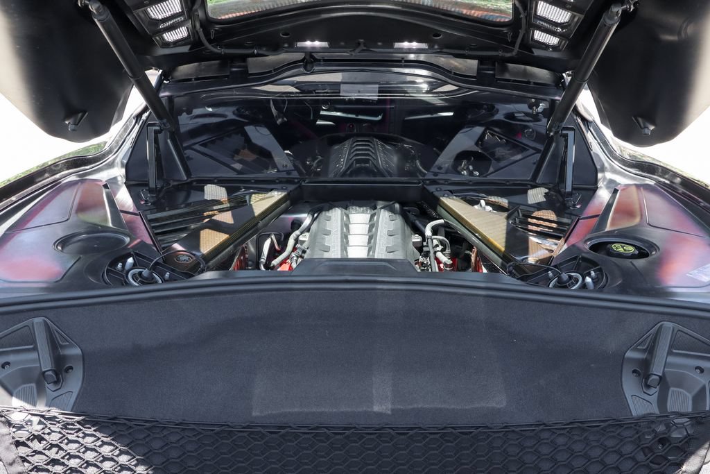 Used 2021 Chevrolet Corvette Stingray Preferred Cpe w/ Z51 Performance Package RWD image 9