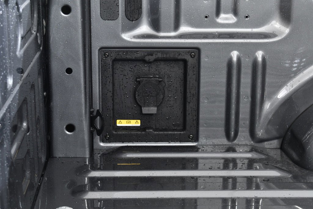 New 2026 Ford F150 XLT w/ Equipment Group 302A MID image 23