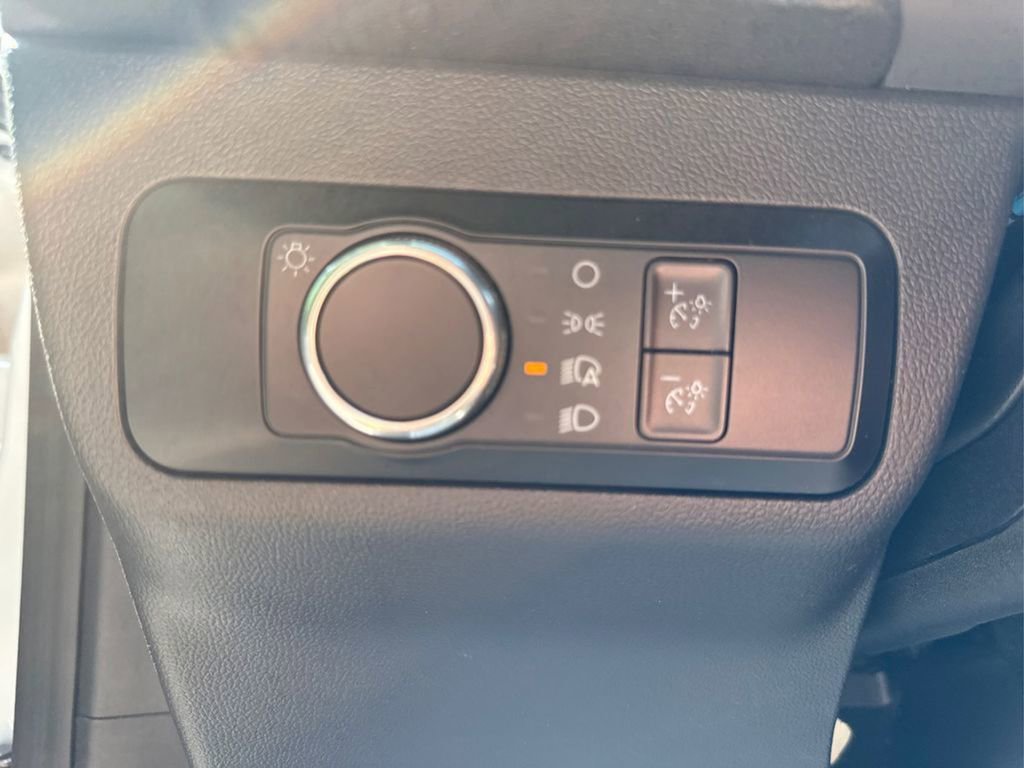 Used 2025 Ford Escape ST-Line image 26