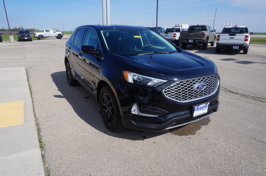 Used 2024 Ford Edge SEL w/ Convenience Package AWD/4WD image 6
