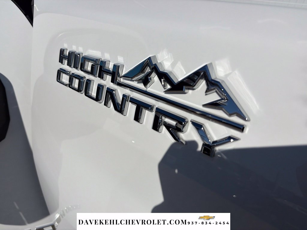 Used 2022 Chevrolet Silverado 3500 High Country AWD/4WD image 37