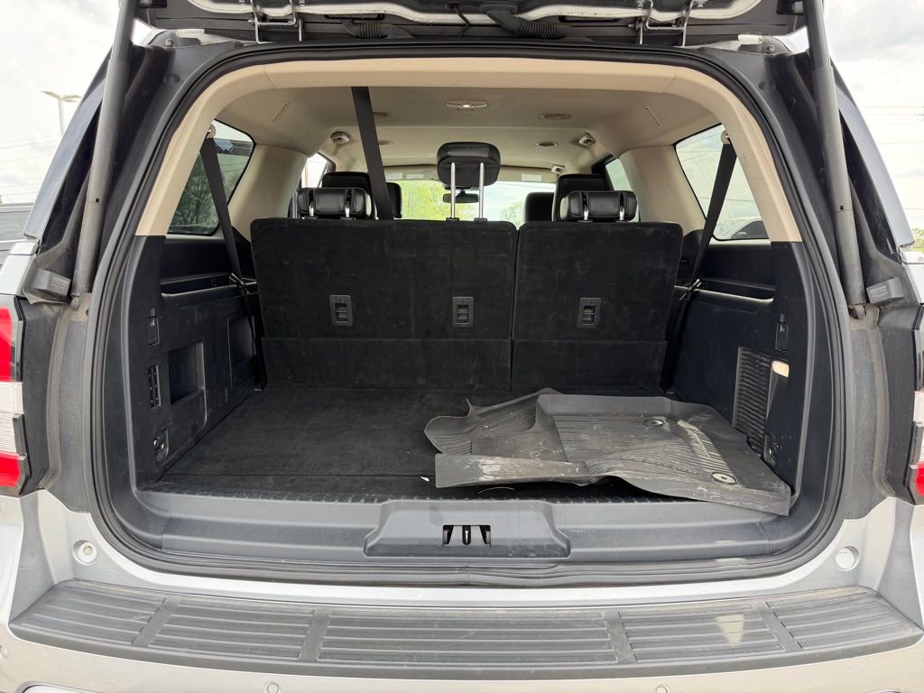 Used 2024 Ford Expedition Max XLT image 16