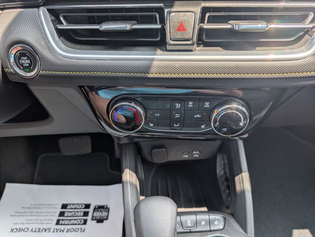 Used 2025 Chevrolet TrailBlazer ACTIV w/ Driver Confidence Package FWD image 15
