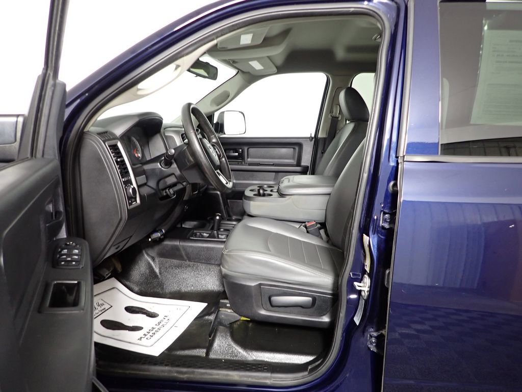 Used 2016 RAM 2500 Tradesman w/ Chrome Appearance Group image 18