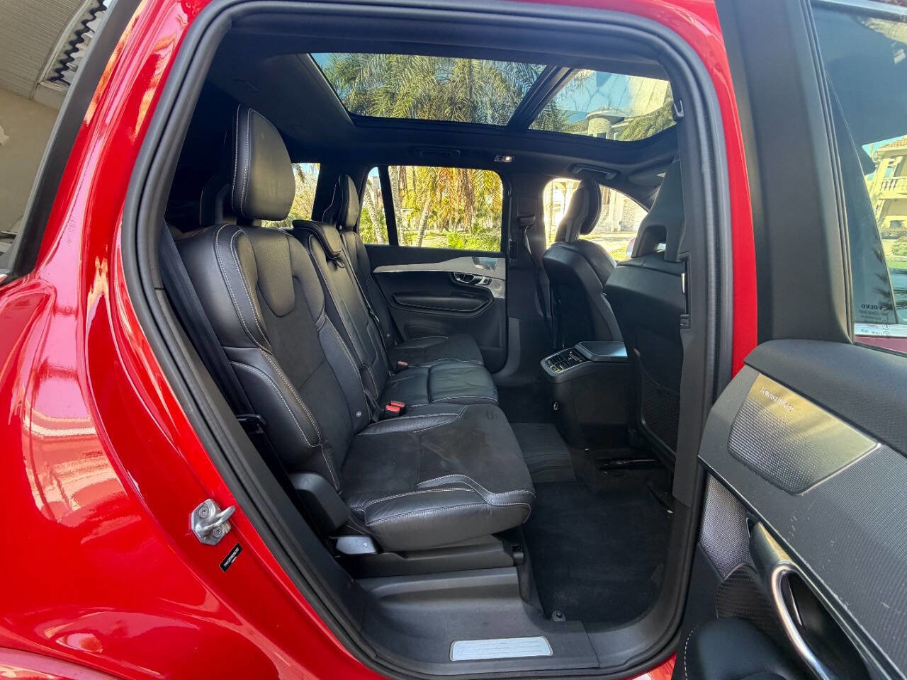 Used 2016 Volvo XC90 T6 R-Design w/ Protection Package Plus AWD/4WD image 23