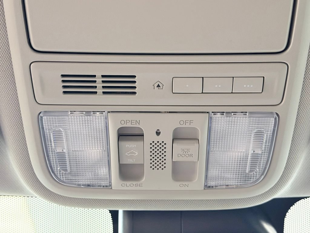 Used 2016 Honda Odyssey EX-L image 51