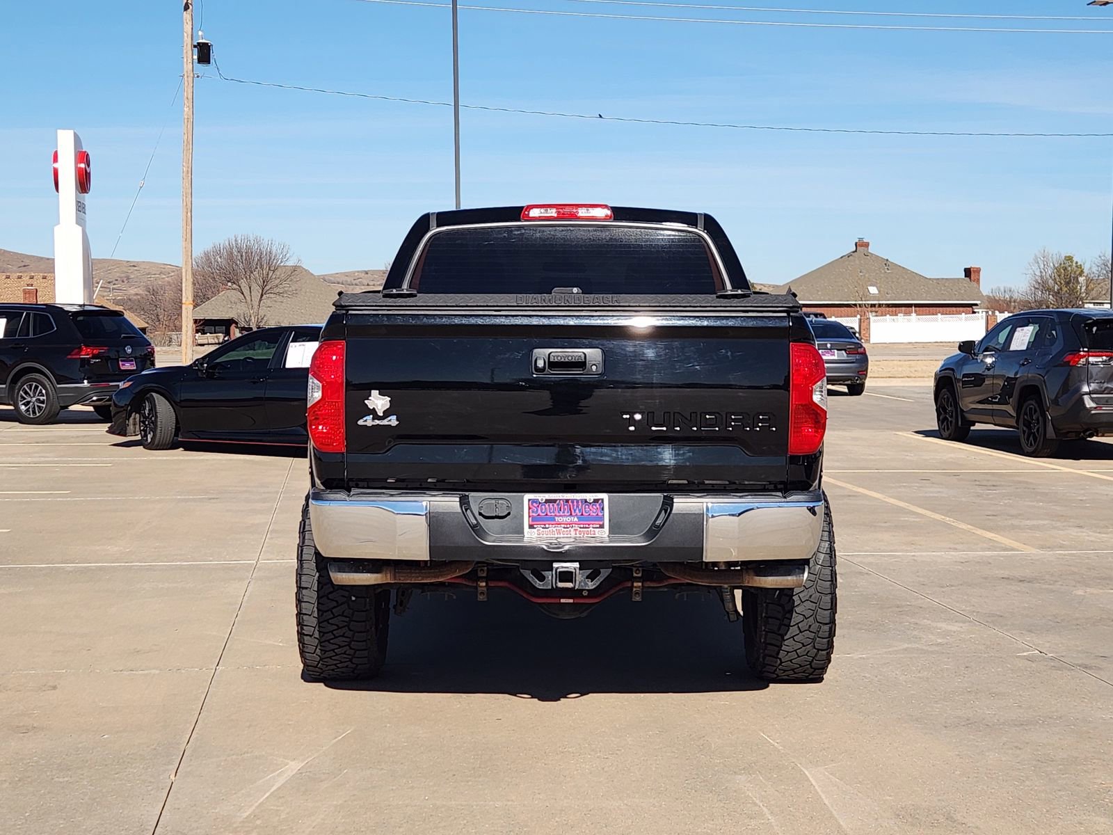 Used 2017 Toyota Tundra SR5 image 7