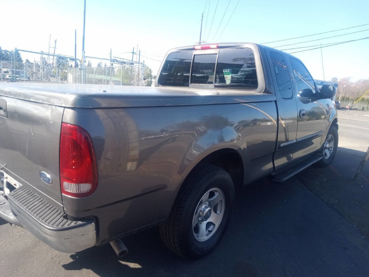 Used 2003 Ford F150 XL image 4
