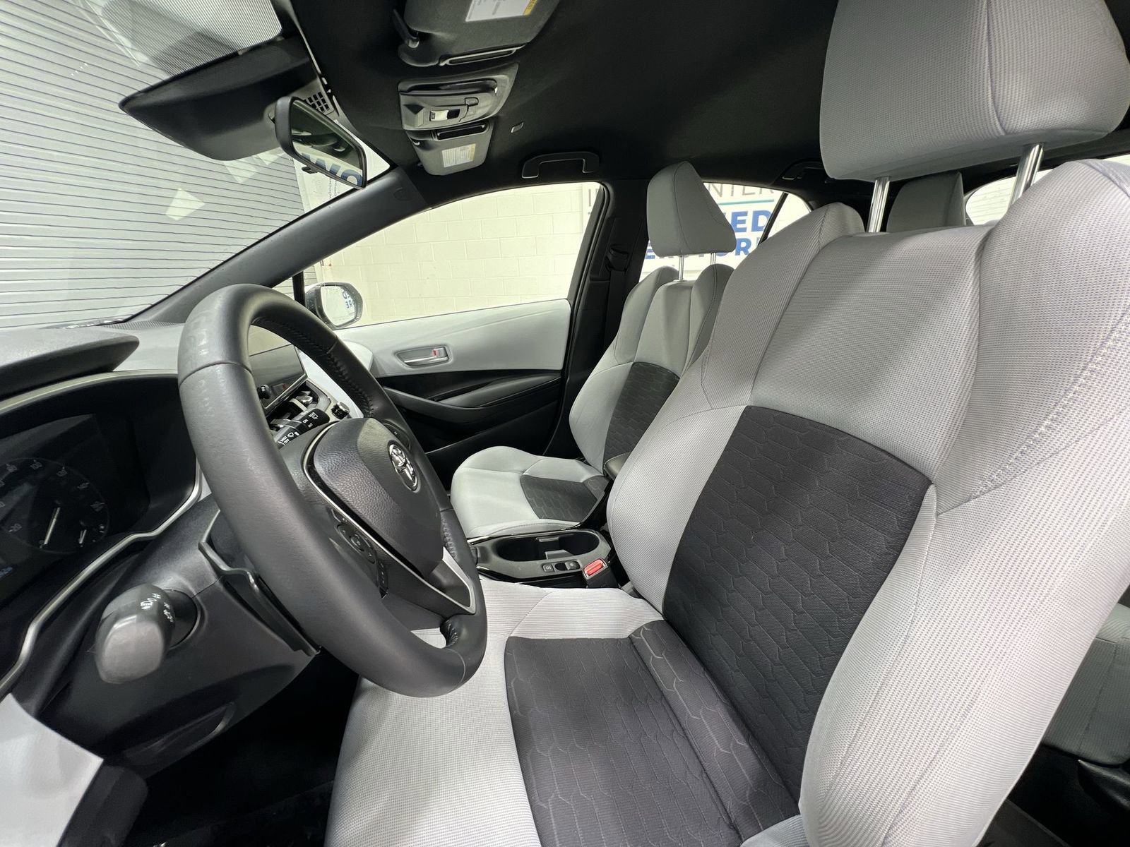 Used 2024 Toyota Corolla SE image 11
