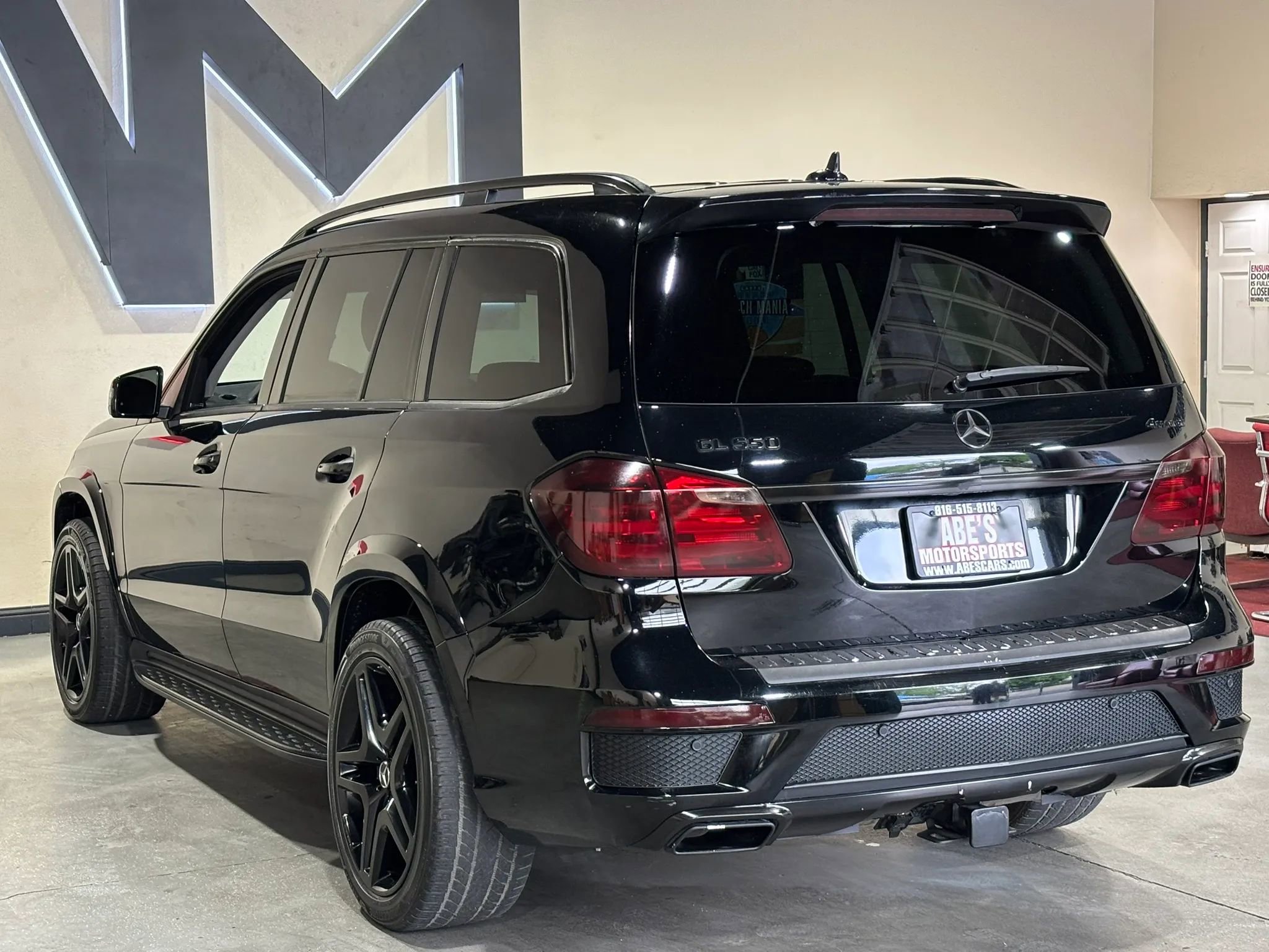 Used 2015 Mercedes-Benz GL 550 4MATIC image 7