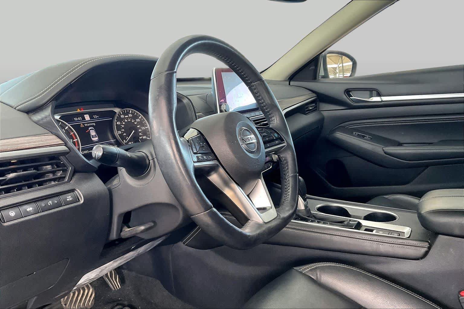 Used 2019 Nissan Altima 2.5 Platinum FWD image 16